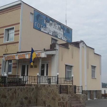 Отель Брама Hlukhiv Exteriér fotografie